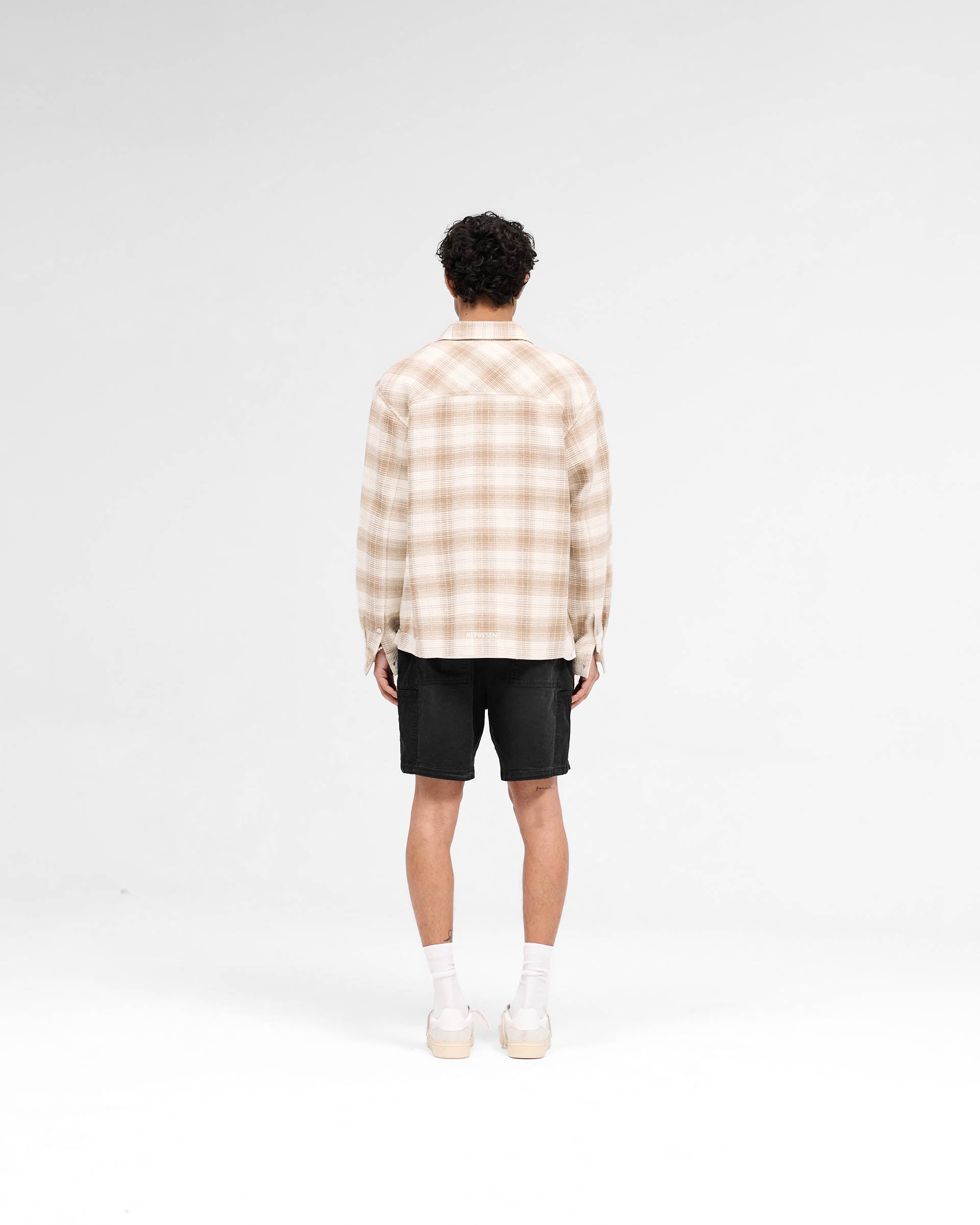 Season Cargo Short - Jet Black