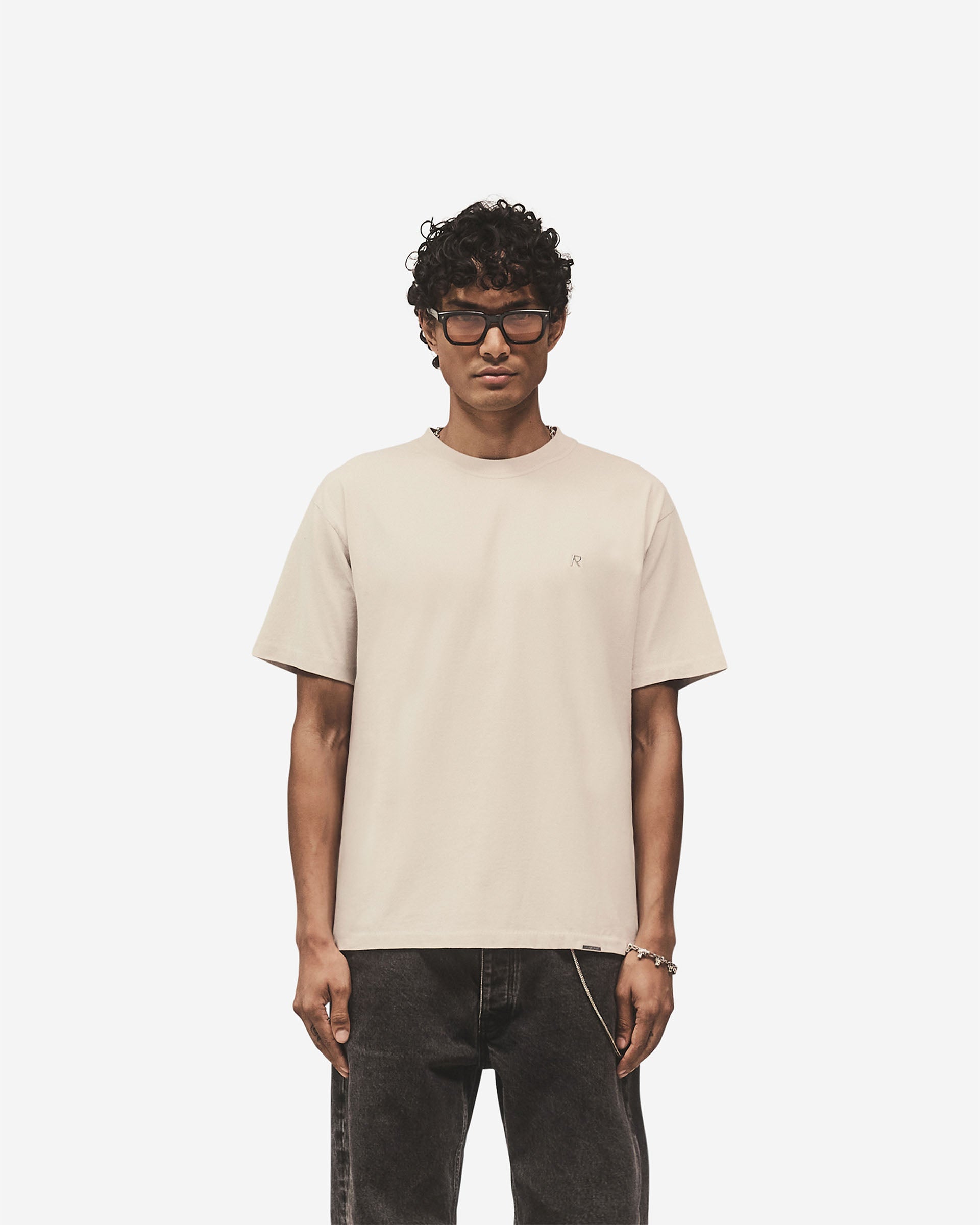 Metal Initial R T-Shirt - Concrete